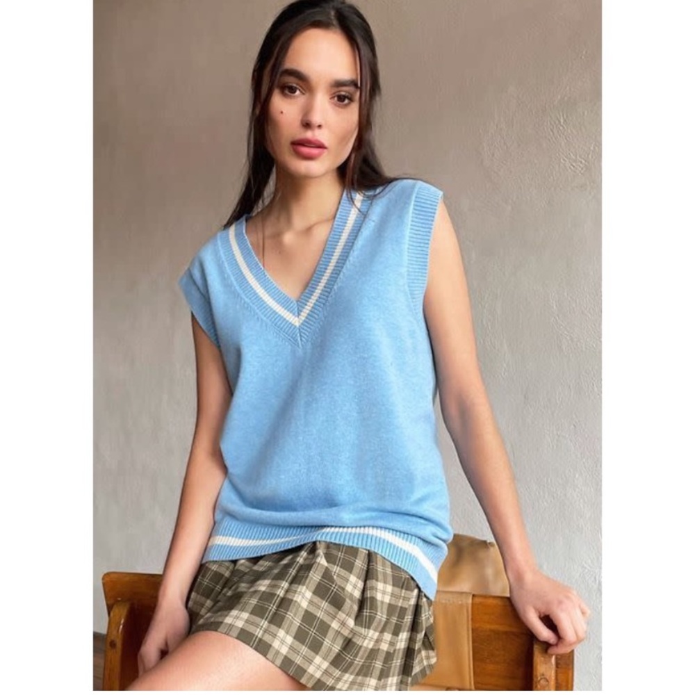 NWOT Aritzia Sunday Best Winston Sweater Vest in Blue Glacier Academia Wool Med.